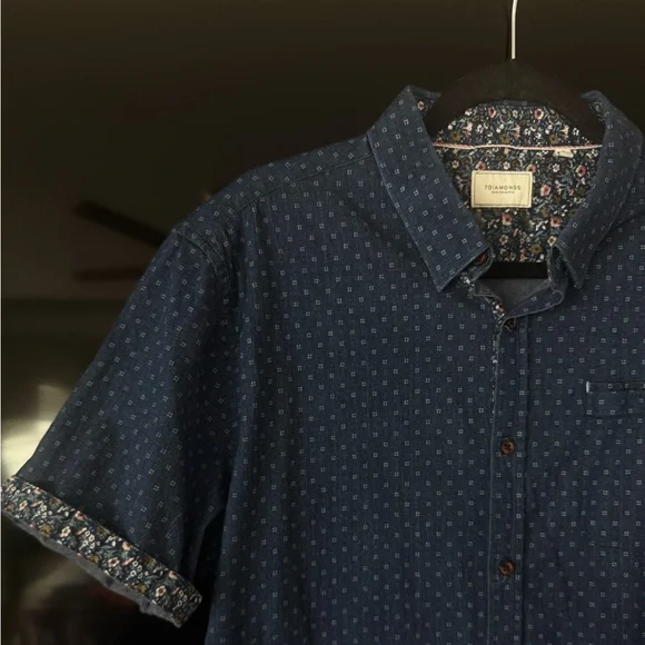 7 Diamonds Floral-Trim Short-Sleeve Button-Up — Navy Micro-Print Shirt (Size XL) - Picture 5 of 6